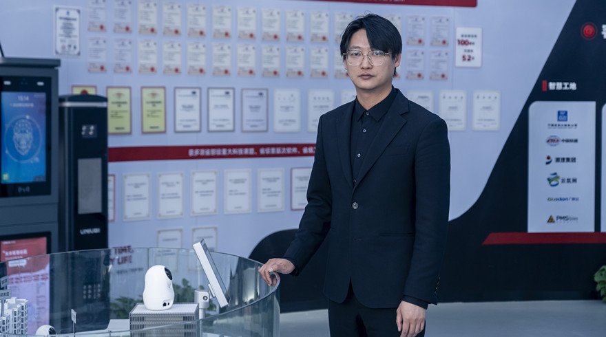 矢志创新发展 建设科技强国②∣郑东：用有思想的技术，创造无处不在的美好