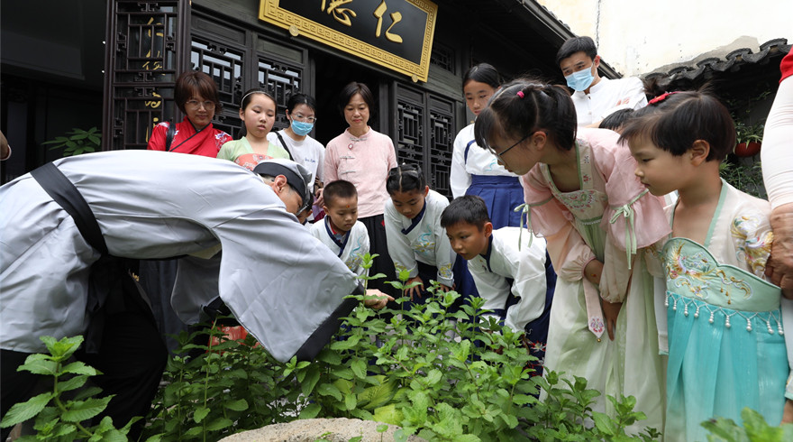 拱墅区：“科普墅”点亮青少年科学之光